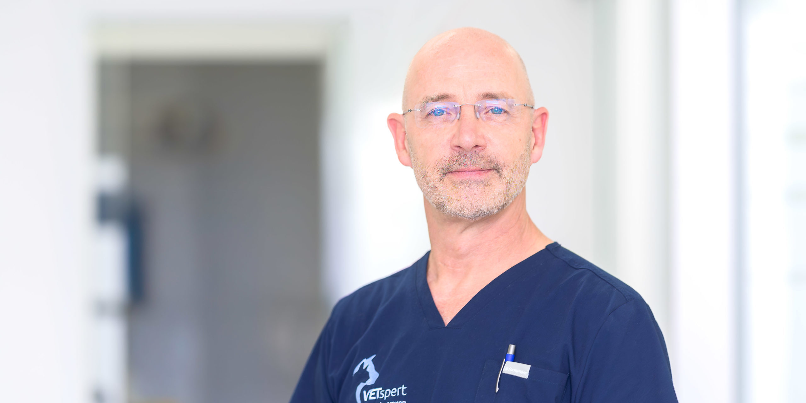 Dirk Siemers, Facharzt für Orthopädie, Chirurgie , Neurologie und Neurochirurgie.